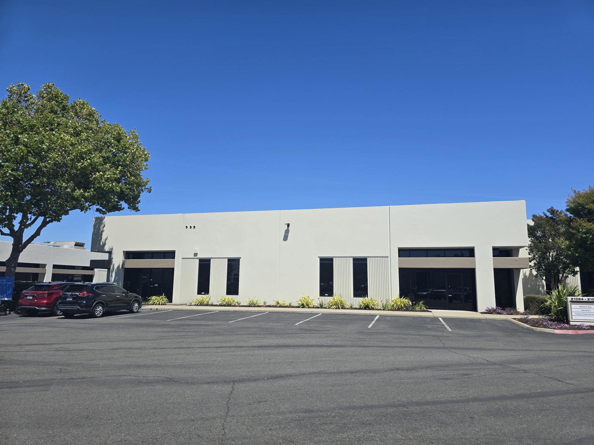 21054-21070 Alexander Ct, Hayward, CA à louer Photo de l’immeuble– Image 1 sur 2