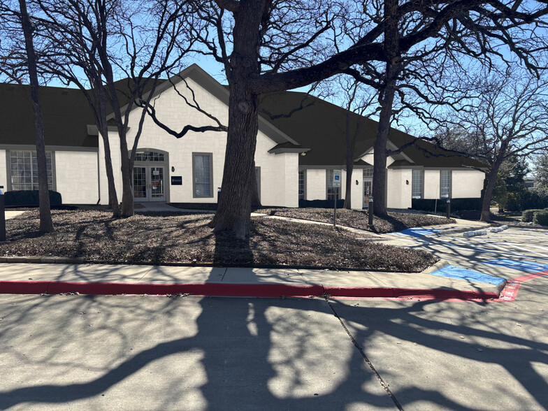 1100 E Southlake Blvd, Southlake, TX à louer - Photo de l’immeuble – Image 3 sur 9