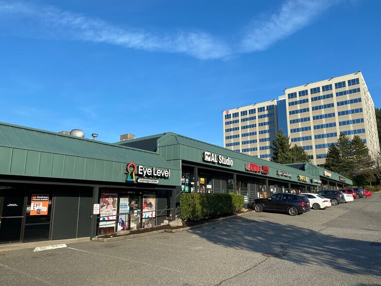 12816 SE 38th Pl, Bellevue, WA à louer - Photo de l’immeuble – Image 3 sur 9