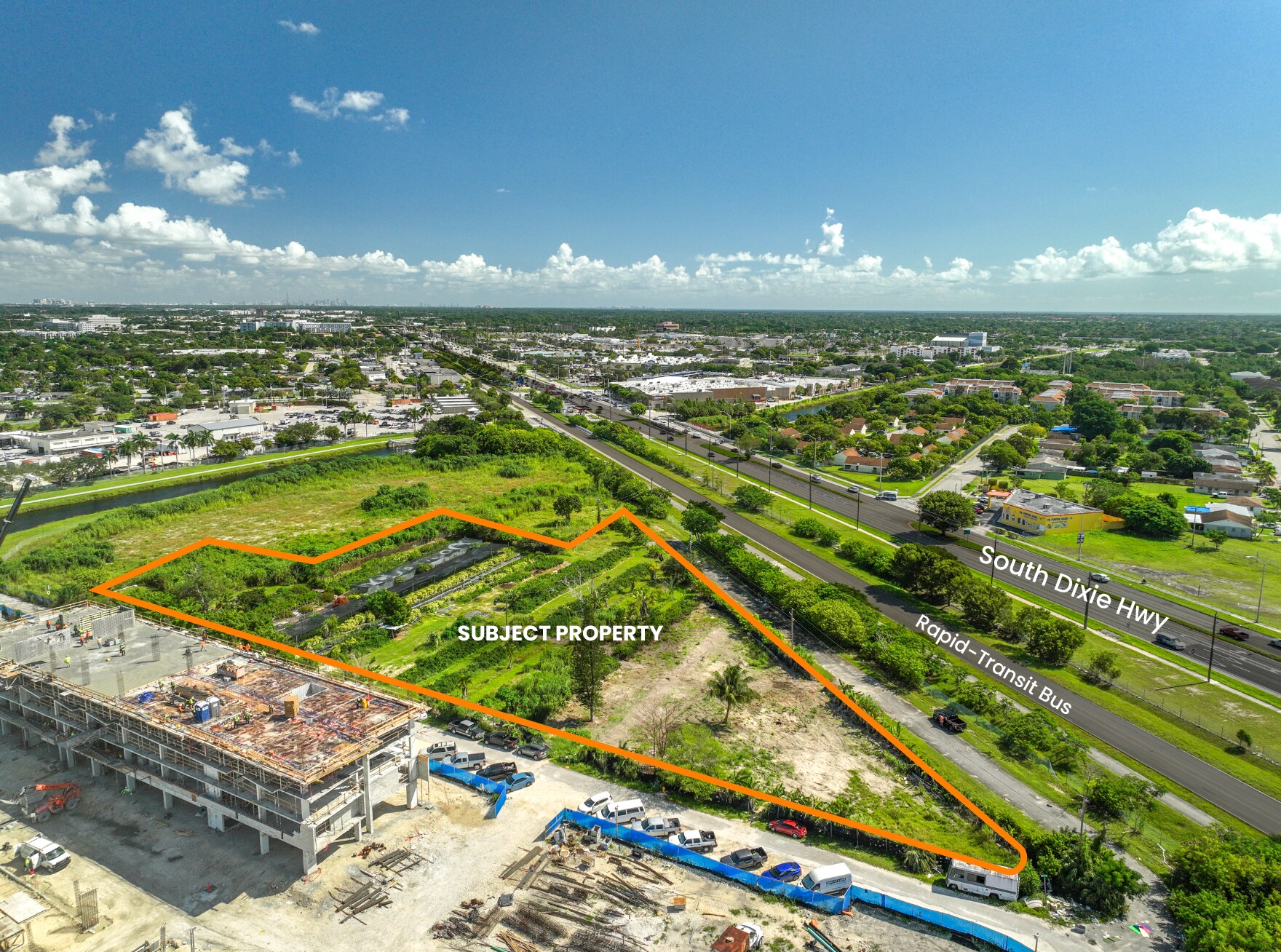 21350 SW 115th Rd, Miami, FL à vendre Photo de l’immeuble– Image 1 sur 12