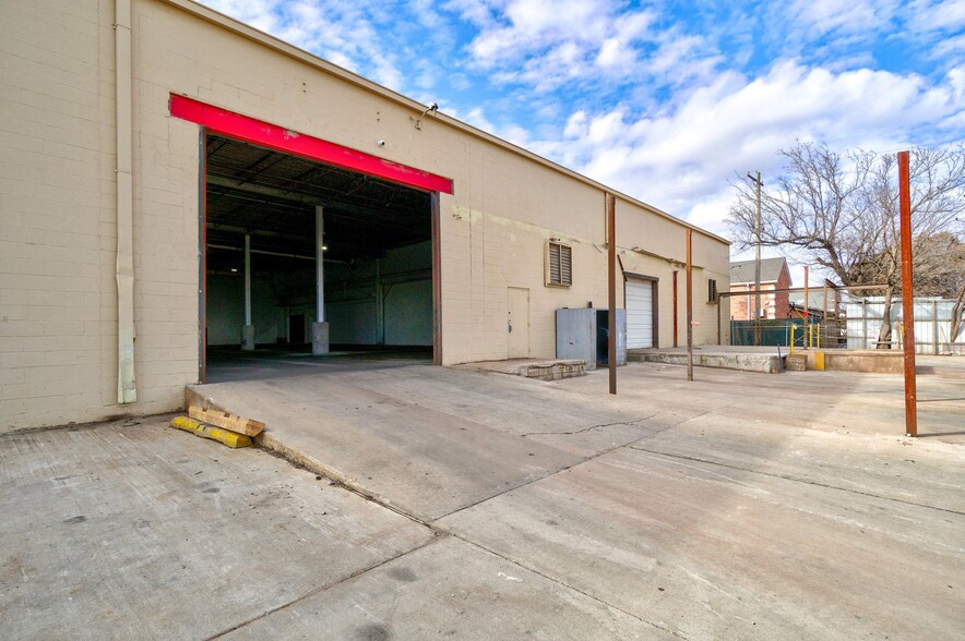 4970 N Walnut Ave, Oklahoma City, OK à louer - Photo de l’immeuble – Image 3 sur 42