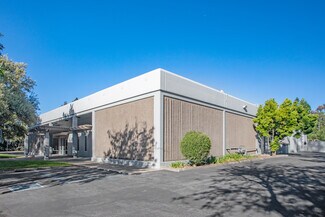 Plus de détails pour 300 Pioneer Way, Mountain View, CA - Local d’activités à vendre