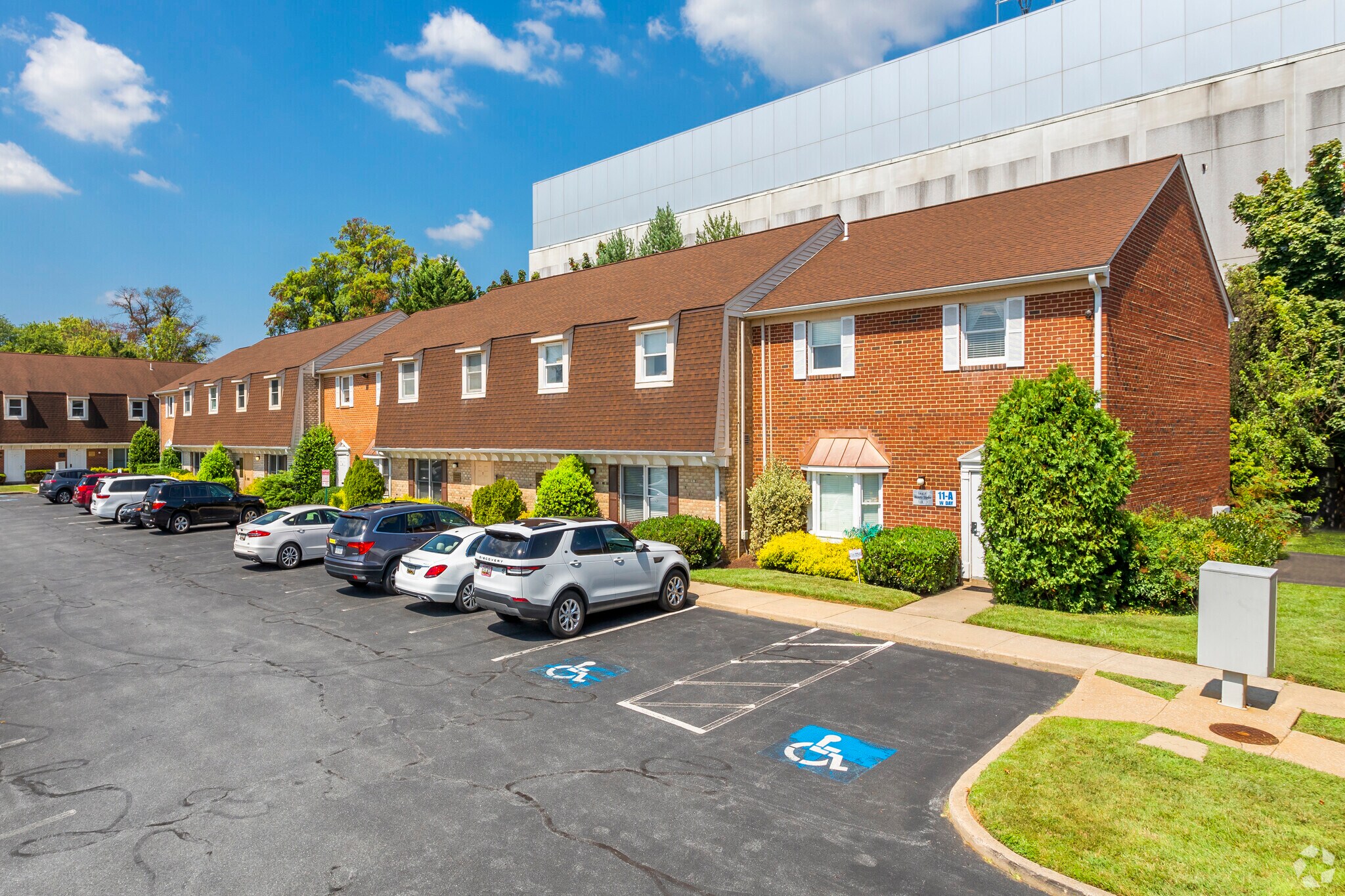 751 Rockville Pike, Rockville, MD à vendre Photo principale– Image 1 sur 4