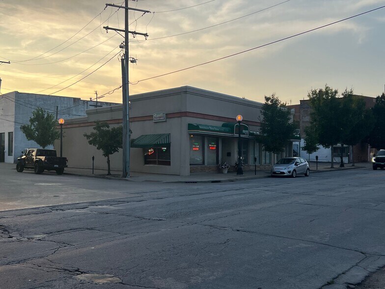 115 S 1st St, Champaign, IL à vendre - Photo de l’immeuble – Image 3 sur 5