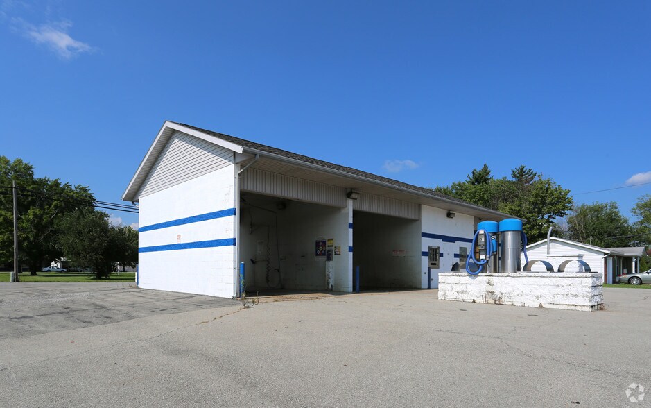 45 E Pike St, Fayetteville, OH à vendre - Photo principale – Image 1 sur 3
