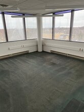 6160 N Cicero Ave, Chicago, IL à louer Photo de l’immeuble– Image 2 sur 4