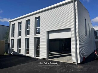 Plus de détails pour Local d'activités à louer