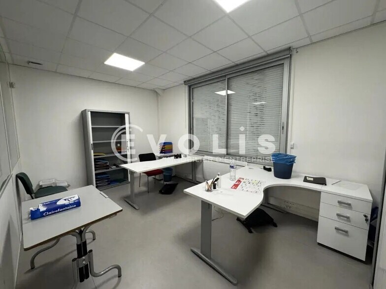 Bureau dans Amiens à louer - Photo de l’immeuble – Image 2 sur 5