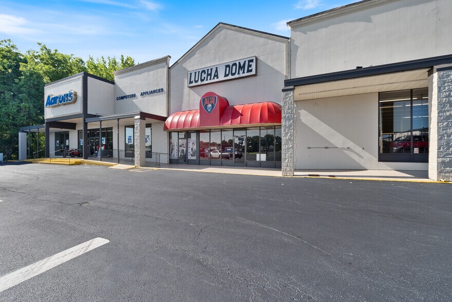 2125-2143 N Church St, Burlington, NC à louer - Photo de l’immeuble – Image 1 sur 4