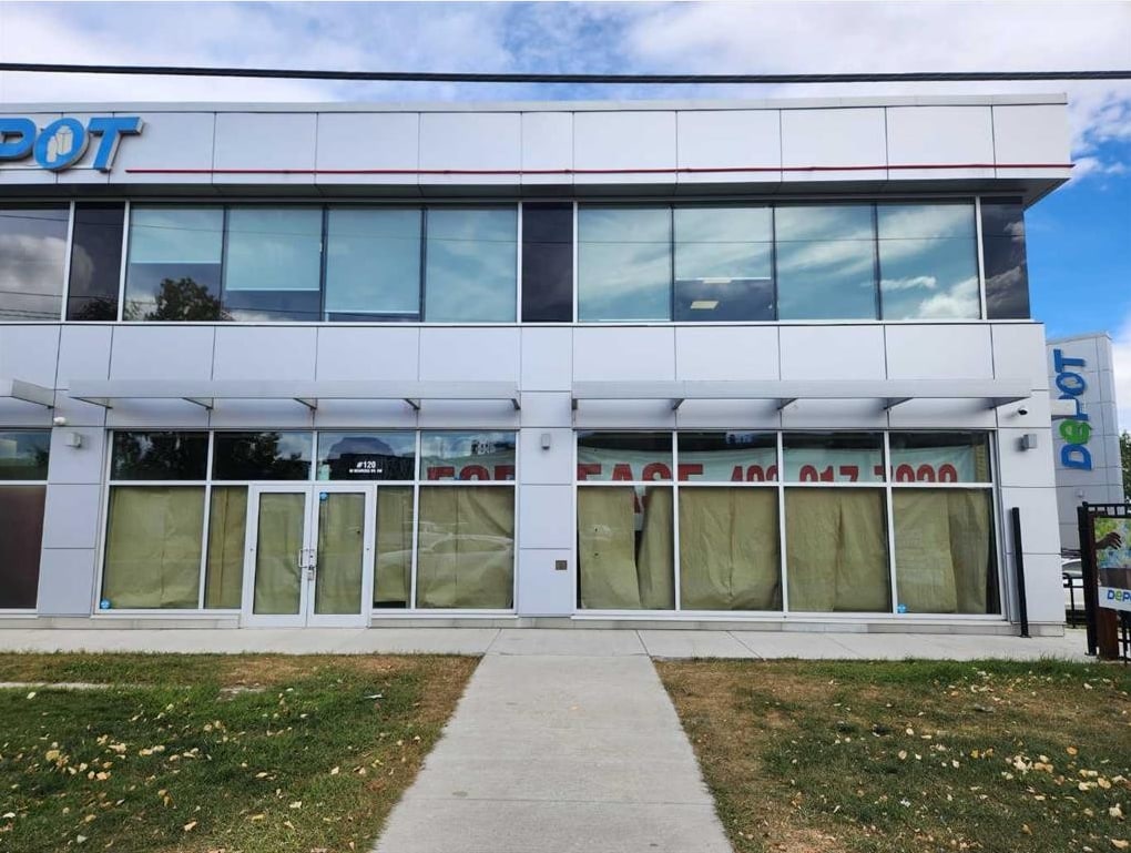 60 Bowridge Dr NW, Calgary, AB à louer Photo de l’immeuble– Image 1 sur 2