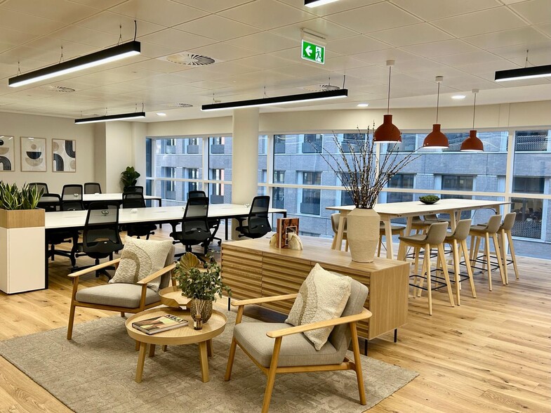 4 Tenterden St, Londres à louer - Photo de l’immeuble – Image 2 sur 8