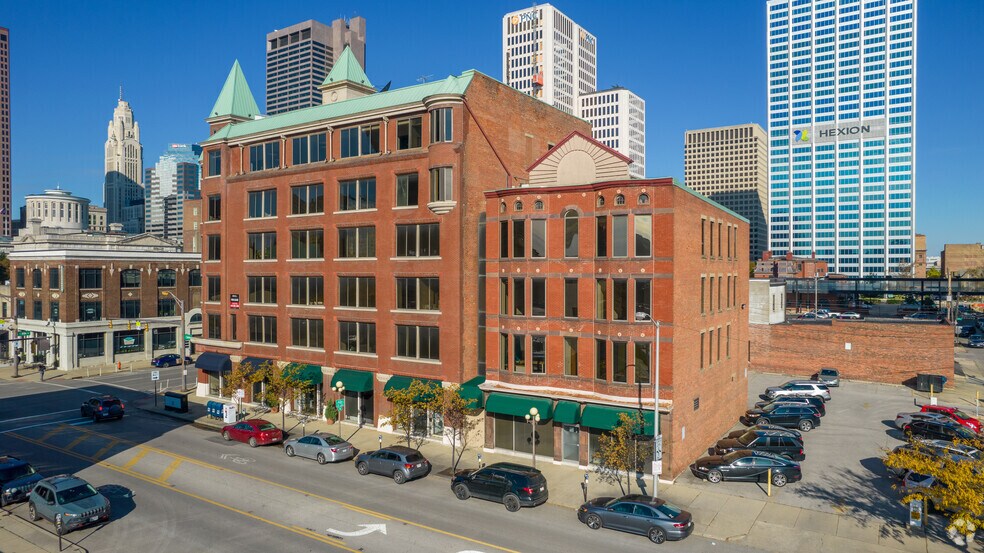 172-176 E State St, Columbus, OH à louer - Photo de l’immeuble – Image 2 sur 9