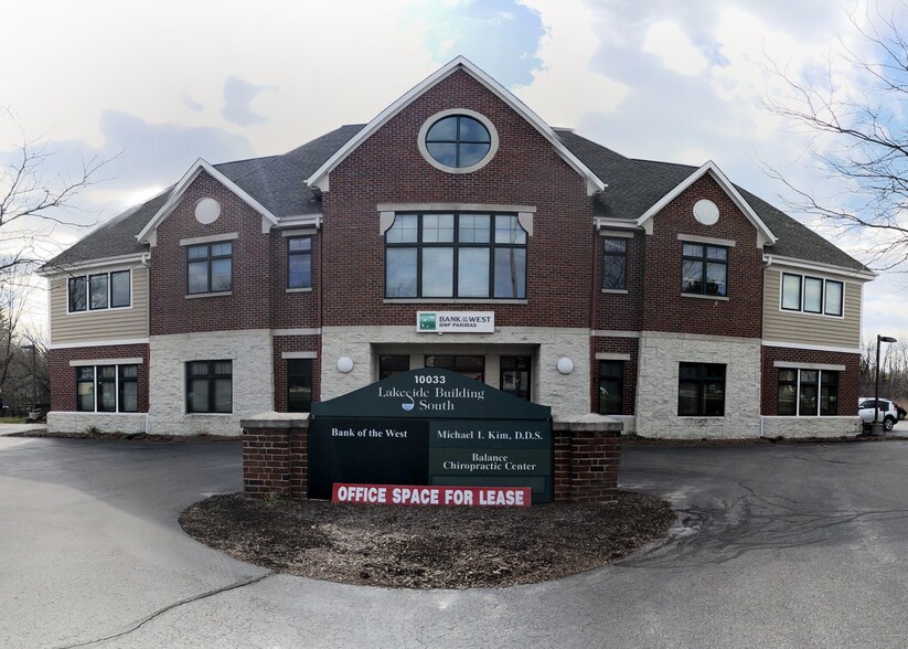 10033 N Port Washington Rd, Mequon, WI à louer - Photo de l’immeuble – Image 2 sur 7
