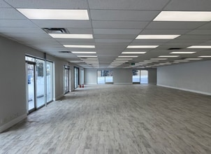 4412 Manilla Rd SE, Calgary, AB à louer Photo de l’immeuble– Image 1 sur 2