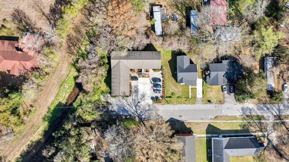 2220 Van Buren Ave, North Charleston, SC à vendre - Photo de l’immeuble – Image 3 sur 5