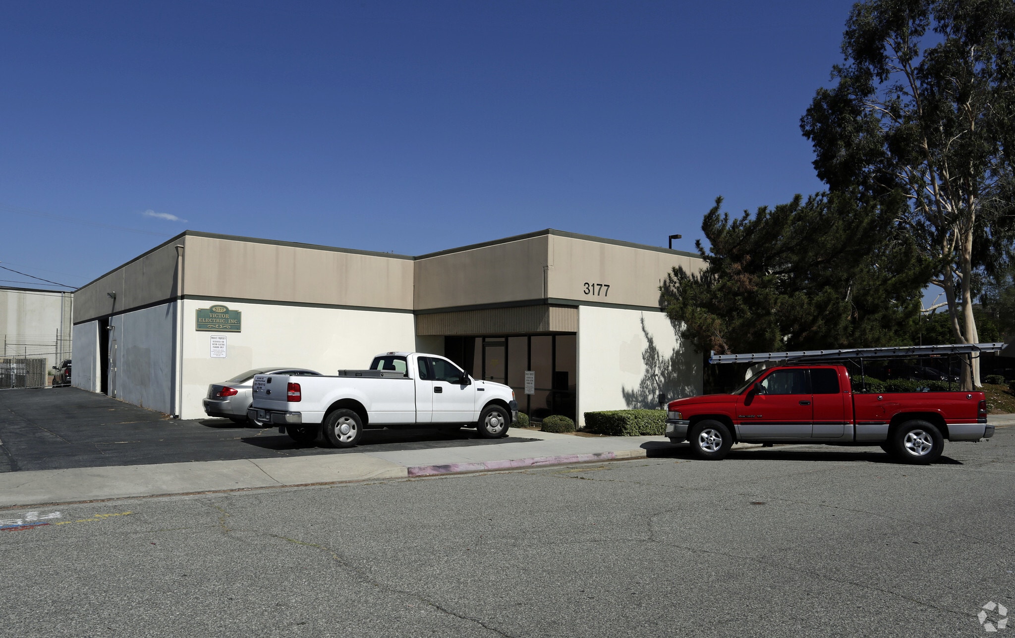 3177 Franklin Ave, Riverside, CA à louer Photo principale– Image 1 sur 17