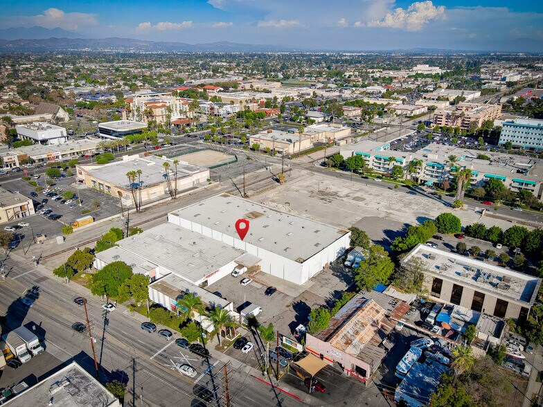 11400 Downey Ave, Downey, CA à vendre - Photo principale – Image 1 sur 11