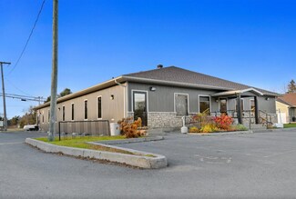 Plus de détails pour 394 Rue Centre, Shawville, QC - Bureau à vendre