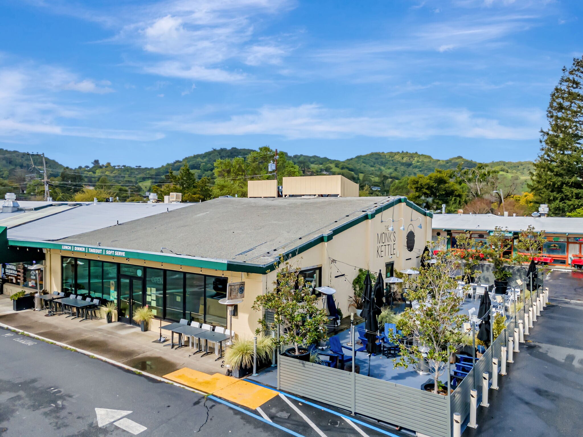 621-655 Del Ganado Rd, San Rafael, CA à vendre Photo principale– Image 1 sur 39