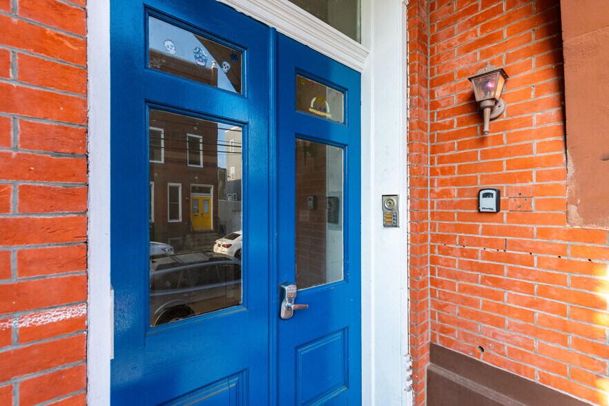 1701 W Jefferson St, Philadelphia, PA à vendre - Photo de l’immeuble – Image 2 sur 19