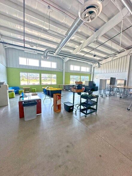 7 S 12th St, Midland, PA à vendre - Photo de l’immeuble – Image 3 sur 11