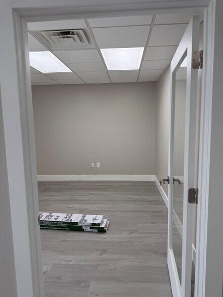 4028 N 29th Ave, Hollywood, FL à louer - Photo intérieure – Image 3 sur 11