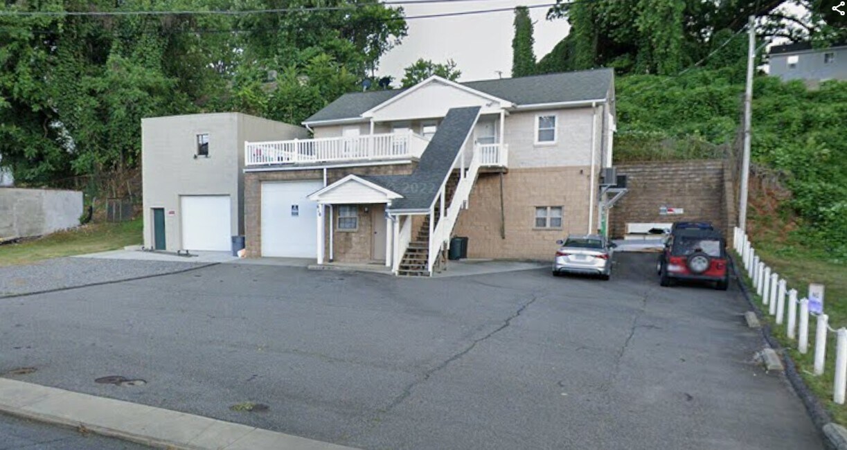 Commercial Blvd. - Martinsville, VA portefeuille de 1 biens à vendre sur LoopNet.fr Photo de l’immeuble– Image 1 sur 4