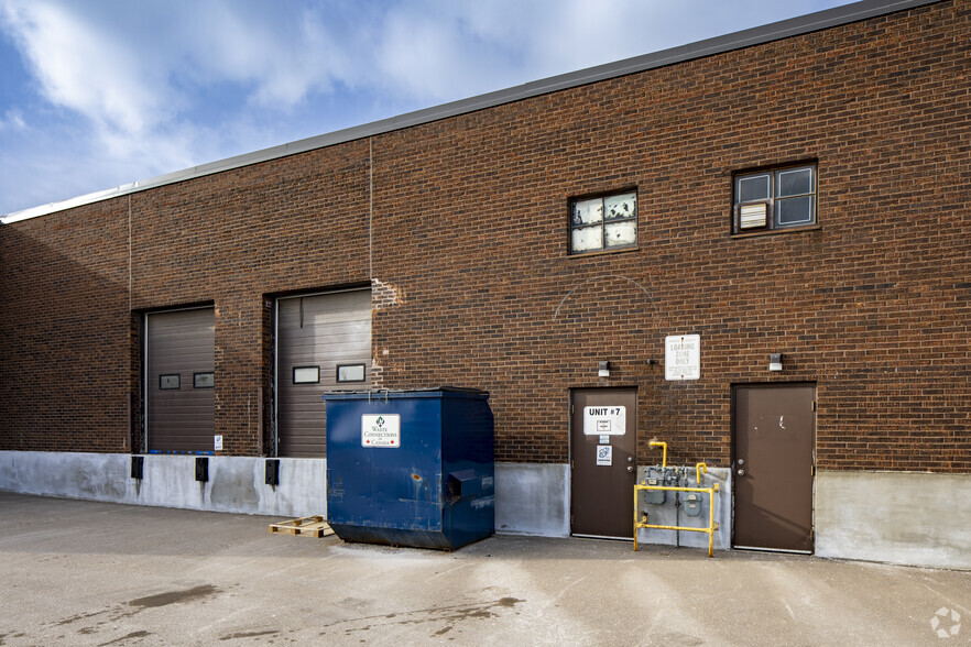 5266 General Rd, Mississauga, ON à vendre - Photo de l’immeuble – Image 3 sur 4
