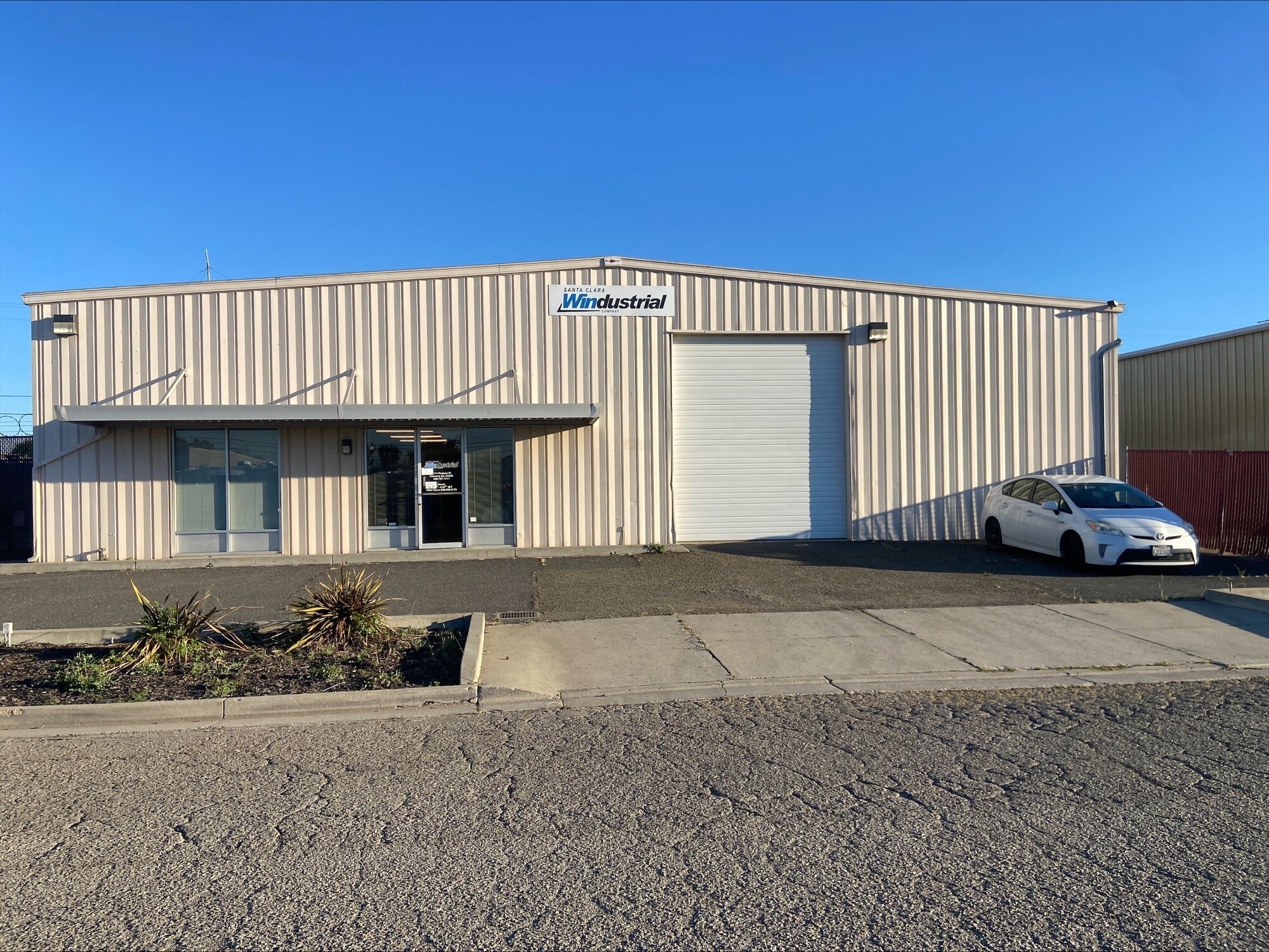 4111-4131 Pestana Pl, Fremont, CA à louer Photo de l’immeuble– Image 1 sur 3