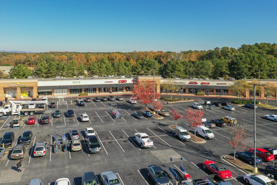 3895 Cherokee St, Kennesaw, GA à louer - Photo principale – Image 2 sur 3