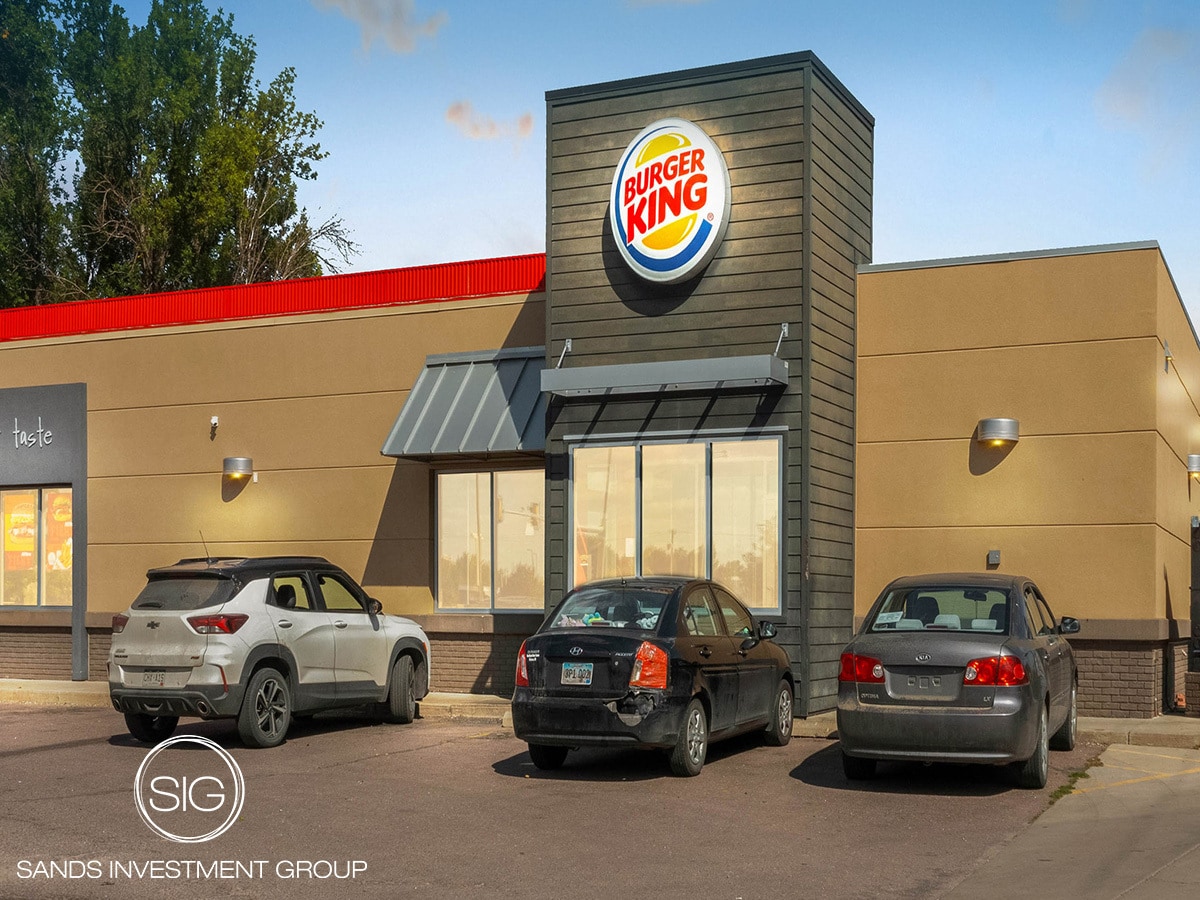 908 6th Ave SE, Aberdeen, SD à vendre Photo principale– Image 1 sur 6