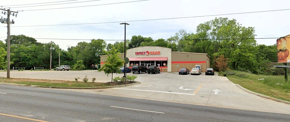 300 14th St S, Bessemer, AL à louer - Photo de l’immeuble – Image 1 sur 4