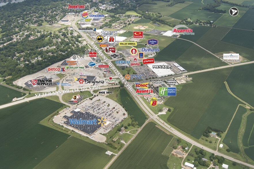 3300 Veterans Dr, Pekin, IL à vendre - Photo de l’immeuble – Image 2 sur 8