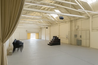 2130-2220 Livingston St, Oakland, CA à louer Photo intérieure– Image 1 sur 6