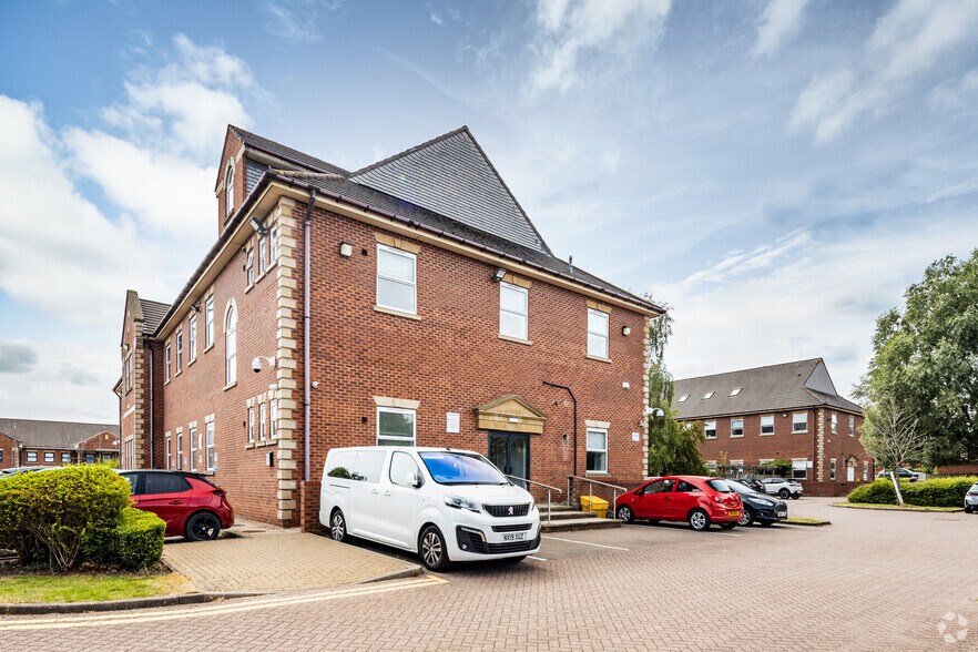 Gadbrook Park, Northwich à louer - Photo de l’immeuble – Image 3 sur 8