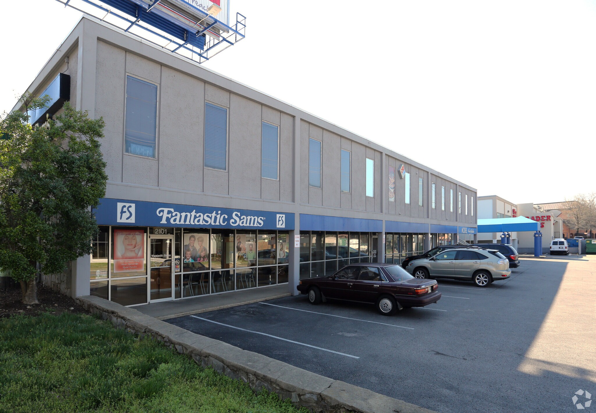 2109 Abbott Martin Rd, Nashville, TN à louer Photo principale– Image 1 sur 3