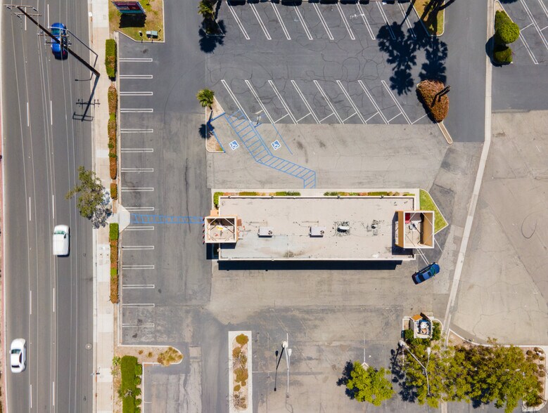 16123 Harbor Blvd, Fountain Valley, CA à louer - Photo de l’immeuble – Image 3 sur 7