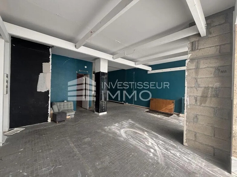 Local commercial dans Maisons-Alfort à louer - Photo de l’immeuble – Image 2 sur 9