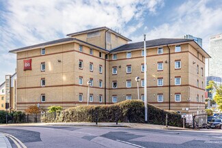 Plus de détails pour 1 Baffin, Off Preston Road Way, Londres - Hôtellerie à vendre