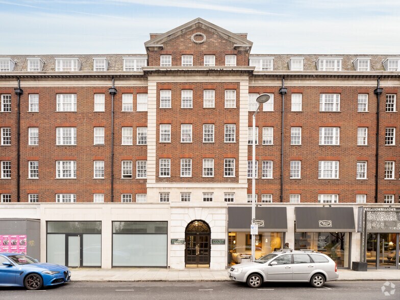 137-153C Fulham Rd, Londres à louer - Photo de l’immeuble – Image 3 sur 3