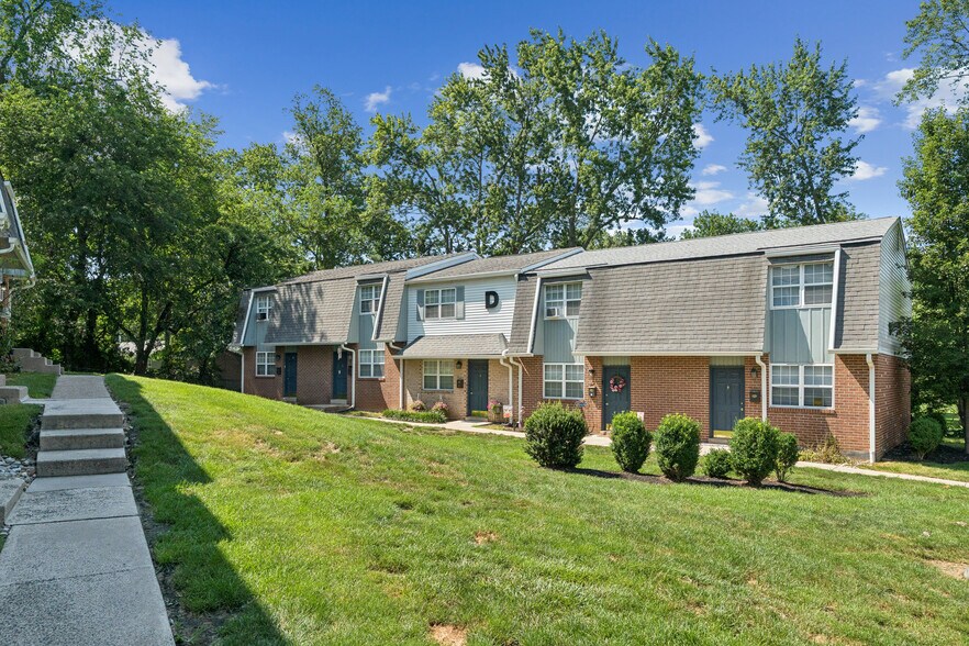 305 S Warminster Rd, Hatboro, PA à vendre - Photo de l’immeuble – Image 2 sur 10