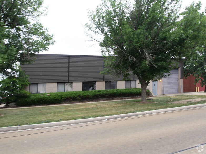 1334 Enterprise Dr, Romeoville, IL à louer - Photo de l’immeuble – Image 3 sur 10