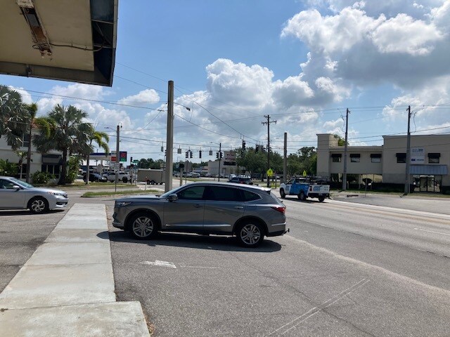 4223 Henderson Blvd, Tampa, FL à vendre - Photo de l’immeuble – Image 2 sur 8