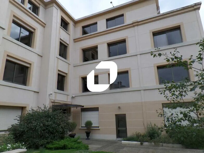 Bureau dans La Garenne-Colombes à louer - Photo de l’immeuble – Image 1 sur 11