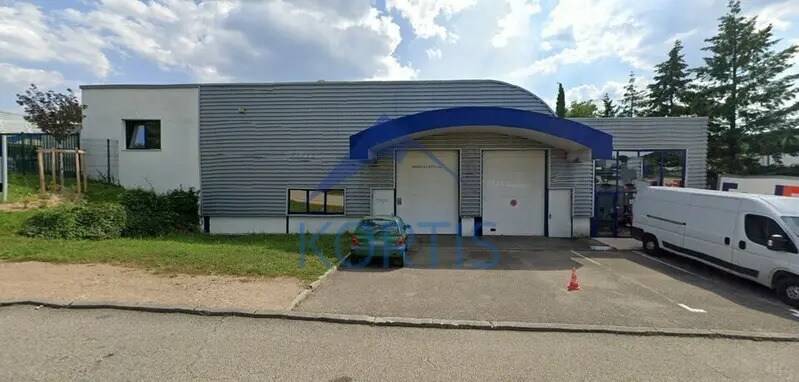 5 Chemin Du Favier, Saint-Genis-Laval à louer - Photo de l’immeuble – Image 1 sur 7