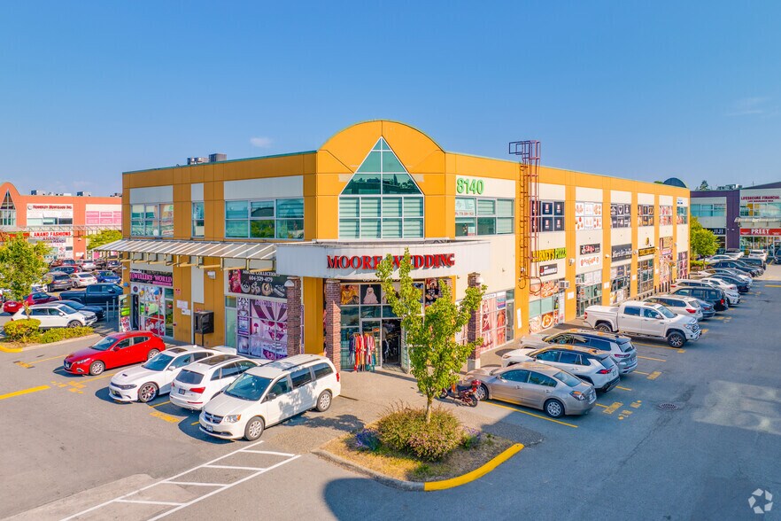 8140 128th St, Surrey, BC à vendre - Photo principale – Image 1 sur 4