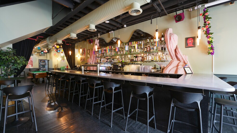 57-38 Myrtle Ave, Ridgewood, NY à vendre - Photo de l’immeuble – Image 3 sur 4