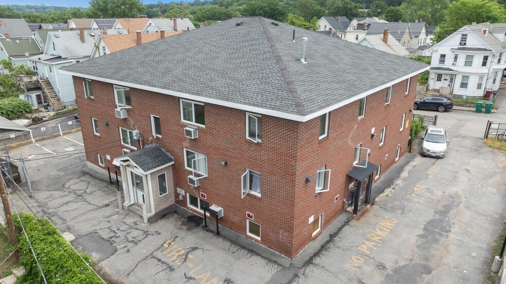 55 Agawam St, Lowell, MA à vendre - Photo de l’immeuble – Image 2 sur 25