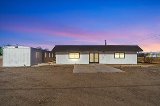 10135 S Barrackman Rd, Mohave Valley, AZ à louer Photo intérieure– Image 1 sur 76