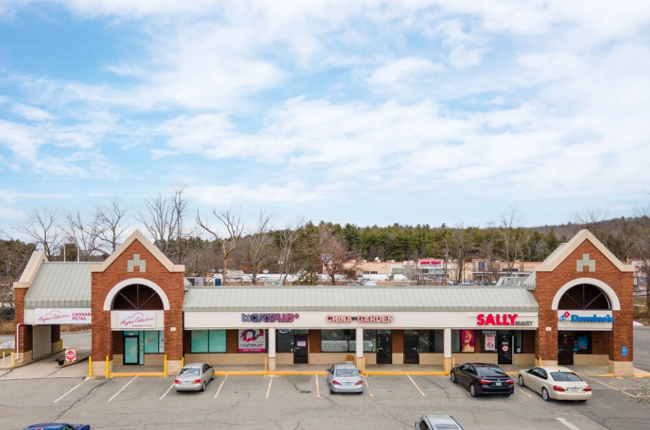 1050-1078 N Main St, Dayville, CT à louer Photo principale– Image 1 sur 21